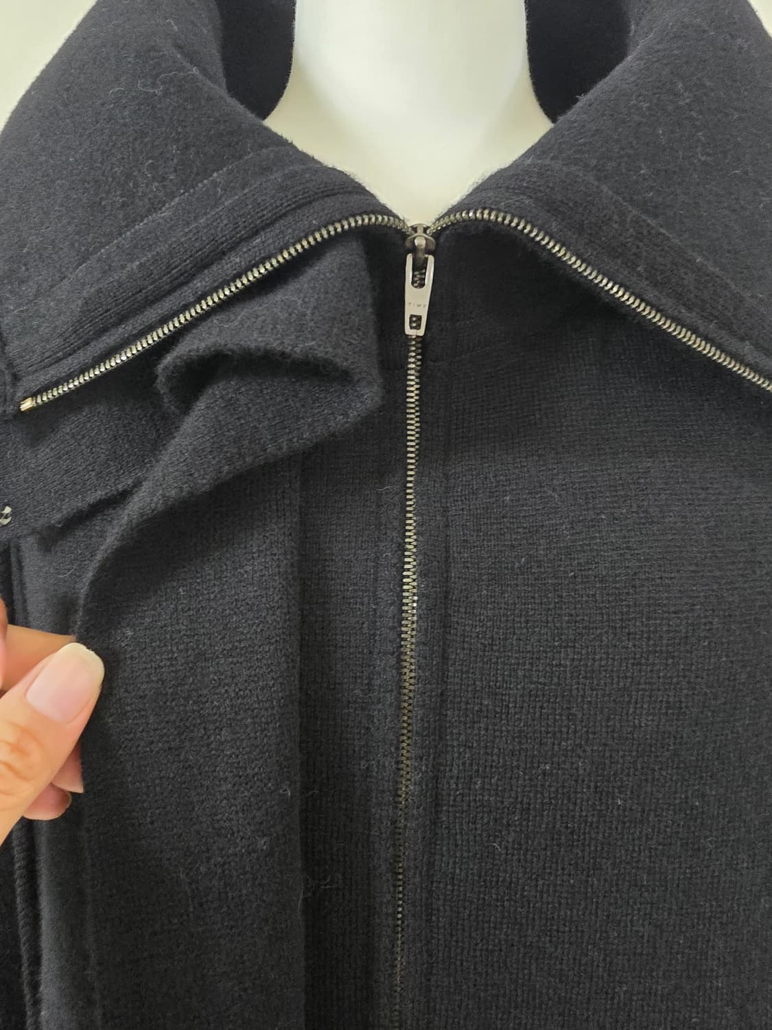 한섬 타임 도톰 모100% 활용도 높은 니트 집업 상품이미지4