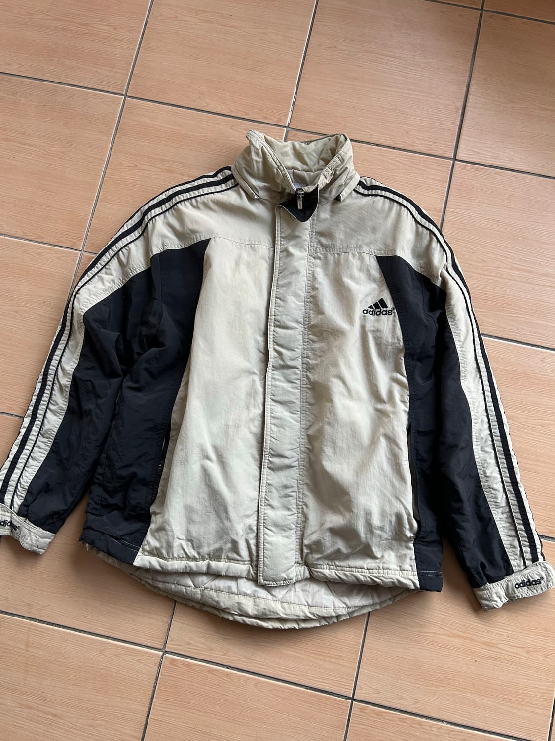 80-90’s 올드 아디다스 윈드브레이커 상품이미지3