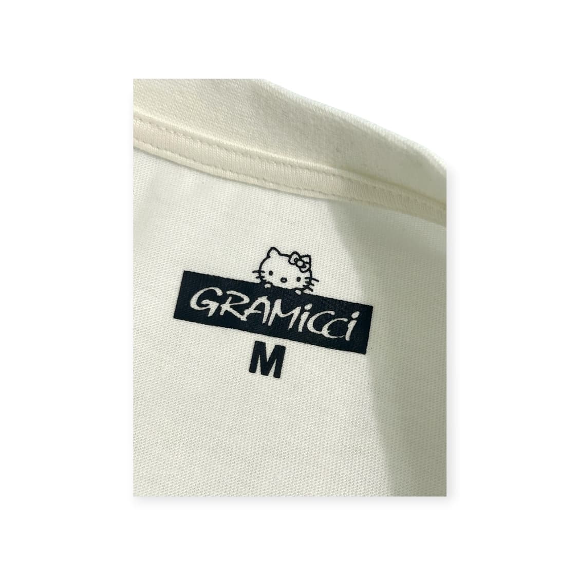그라미치x헬로키티 티셔츠(m) 상품이미지5