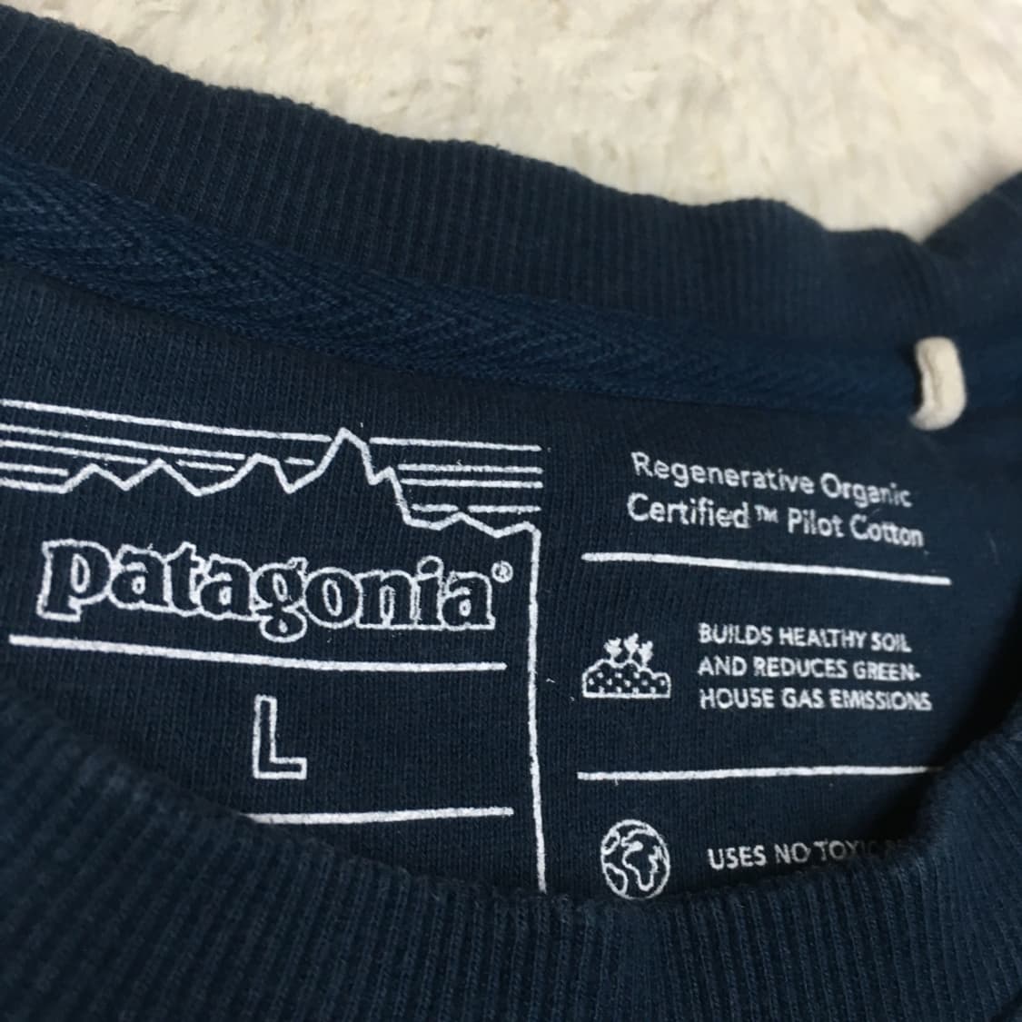 파타고니아 스몰로고 맨투맨 DD12 상품이미지3