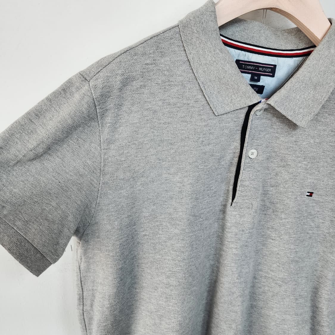 타미힐피거 그레이 반팔 티셔츠 상품이미지3