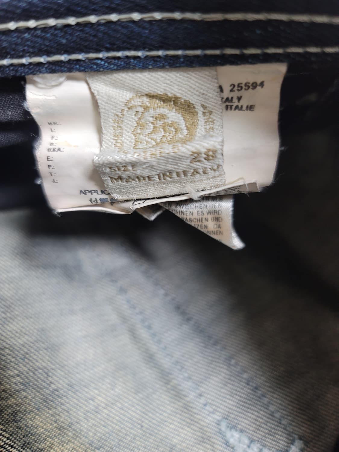 디젤 데미지드 데님 청바지 W28 L32 상태극상
 상품이미지3