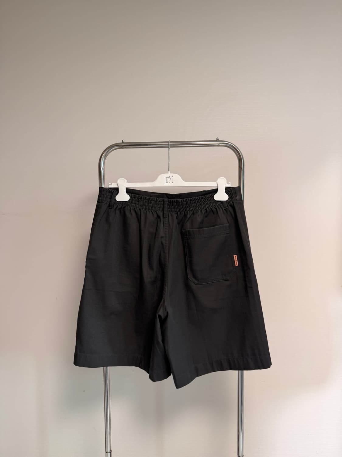 아크네 스튜디오 쇼츠 상품이미지2