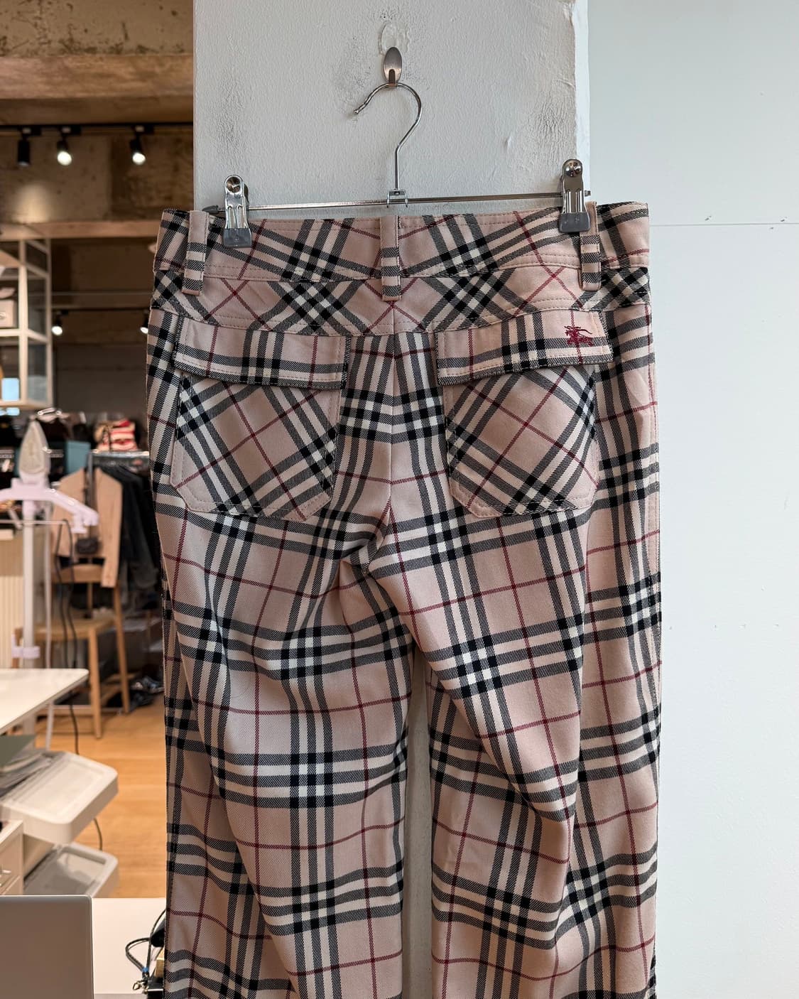 버버리 블루라벨 베이지 노바체크 팬츠  상품이미지6