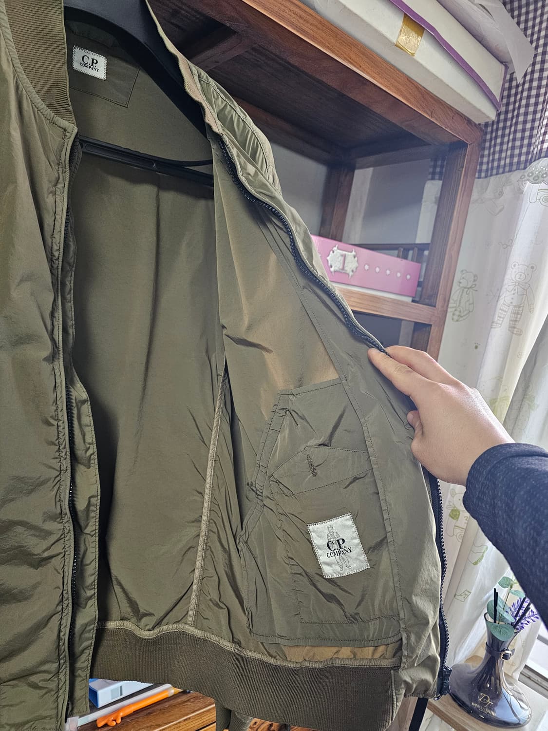 새거급 씨피 CP컴퍼니 봄버 자켓 나일론 팔아요 ma1 바람막이 마원 상품이미지6