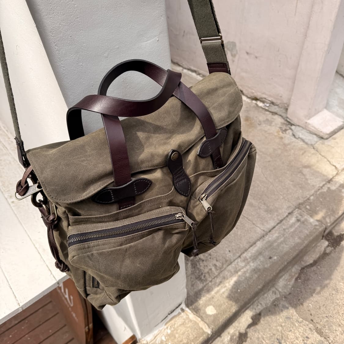 필슨 24 아워 틴 클로스 브리프케이스 오터그린 상품이미지2