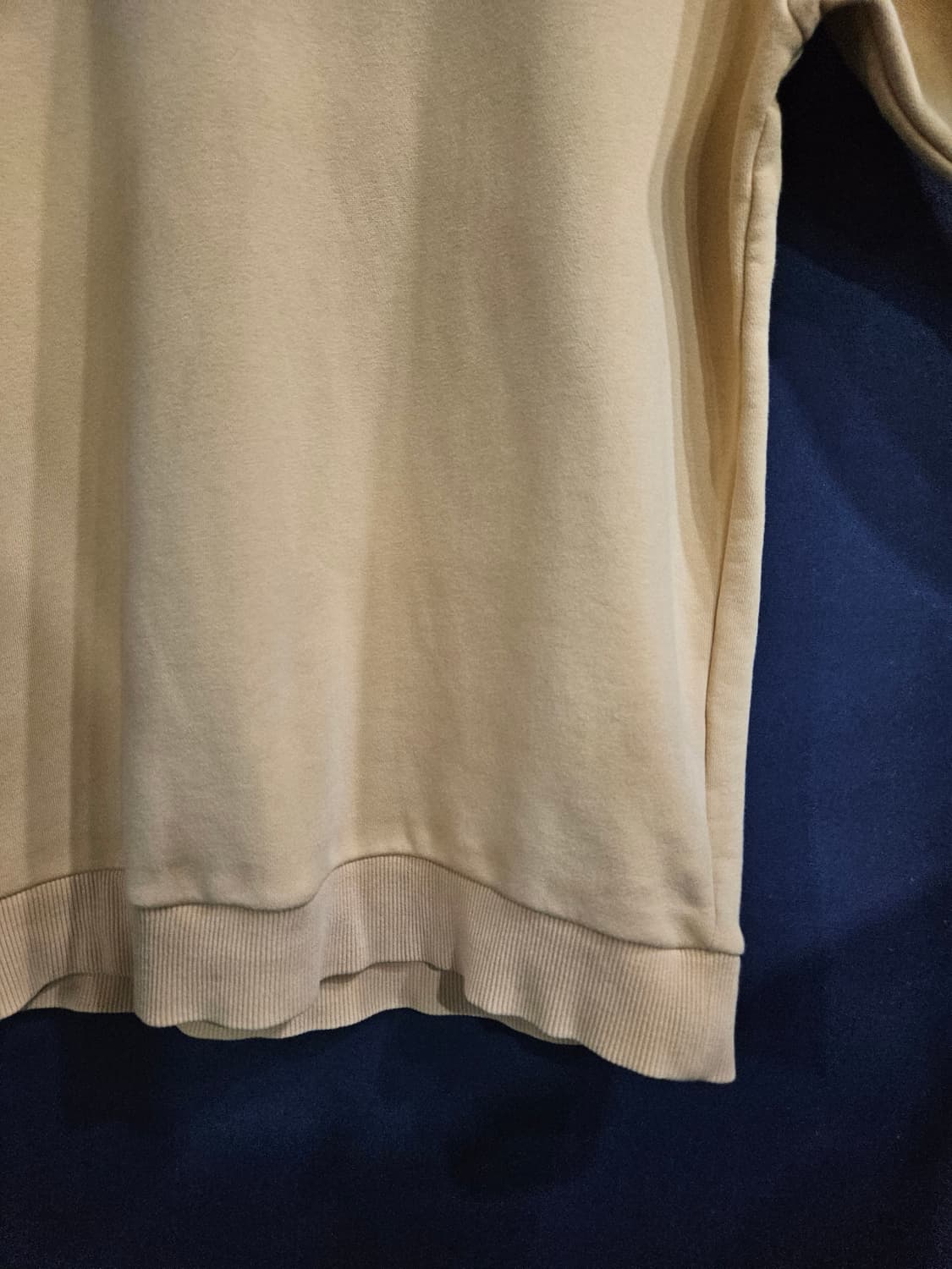 디스커버리 살구색컬러 남성 105 맨투맨  상품이미지6