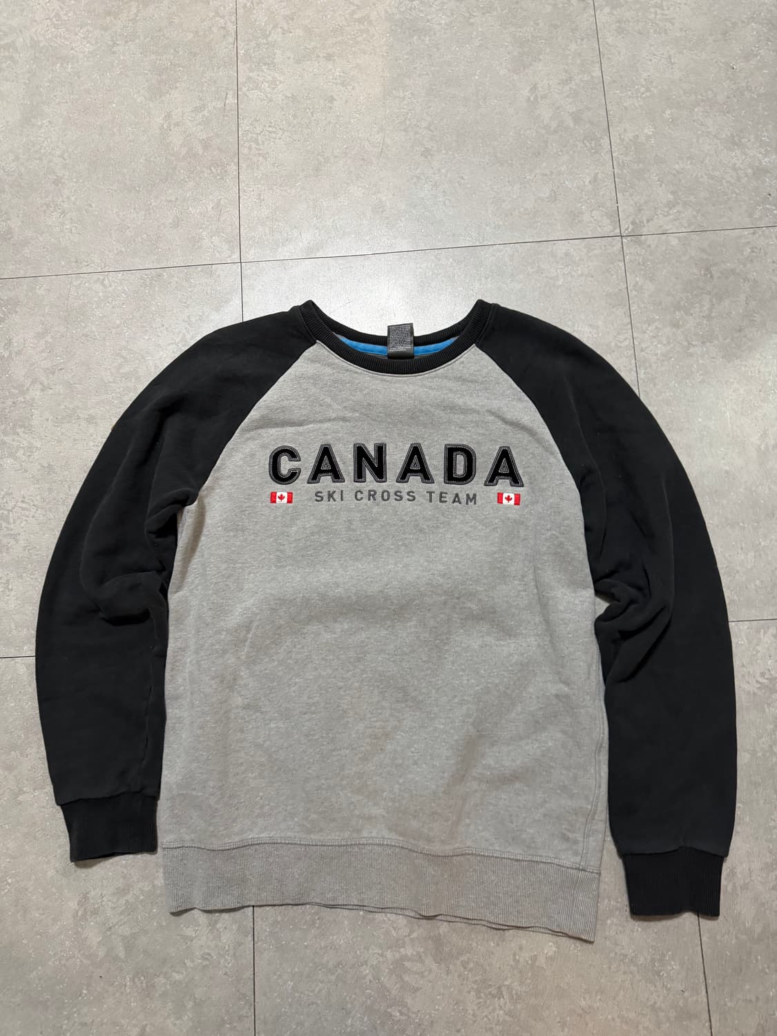  데상트  캐나다 스키팀  빈티지 스웻셔츠  95size   상품이미지1
