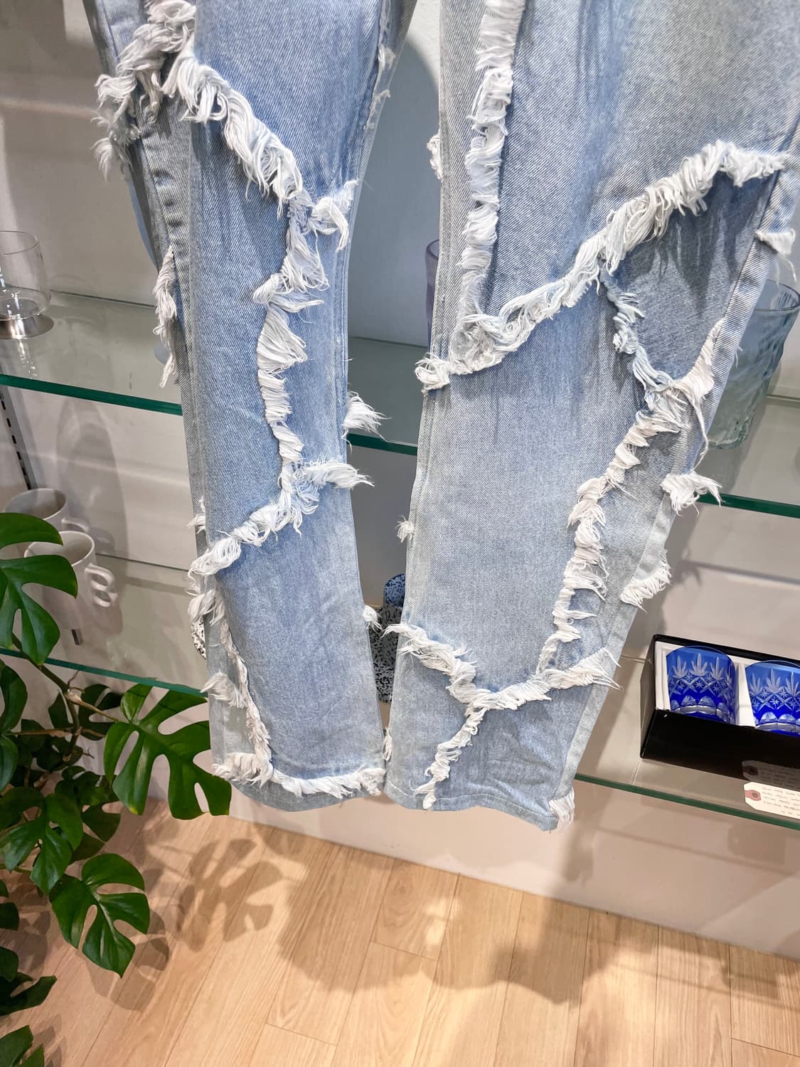 90’s 월터 반 베이렌동크 distressed denim pants 상품이미지4