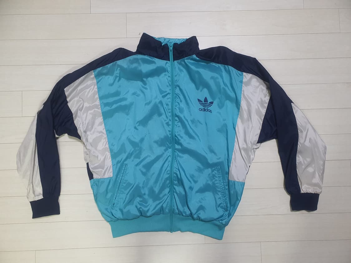 아디다스 올드스쿨 빈티지 바람막이  자켓 상품이미지4