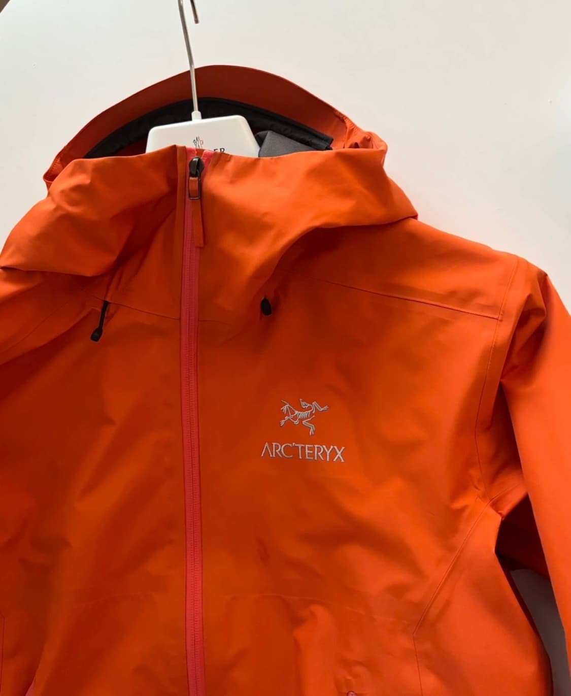 아크테릭스 베타 LT M 사이즈  사용감이 좀 많이 있어 좋은가격을 책정 상품이미지1