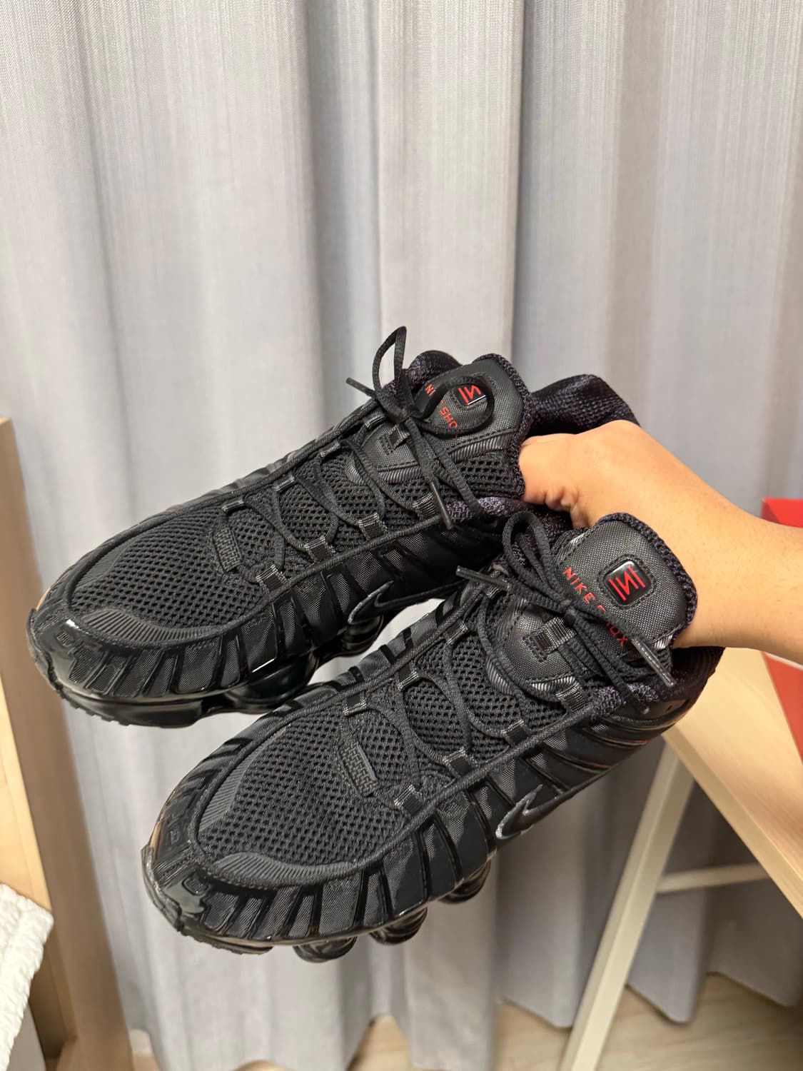 [290] 나이키 TL샥스 블랙 나코탭 새상품 상품이미지3