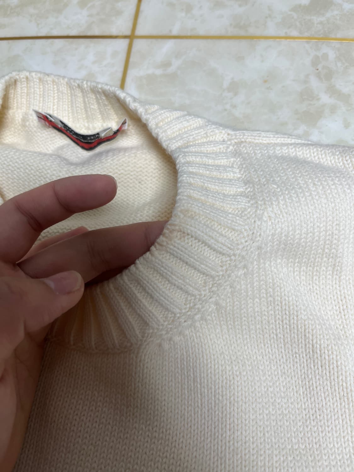 알렉산더맥퀸 로고 그래피티 스웨트니트 크림 XL 상품이미지2