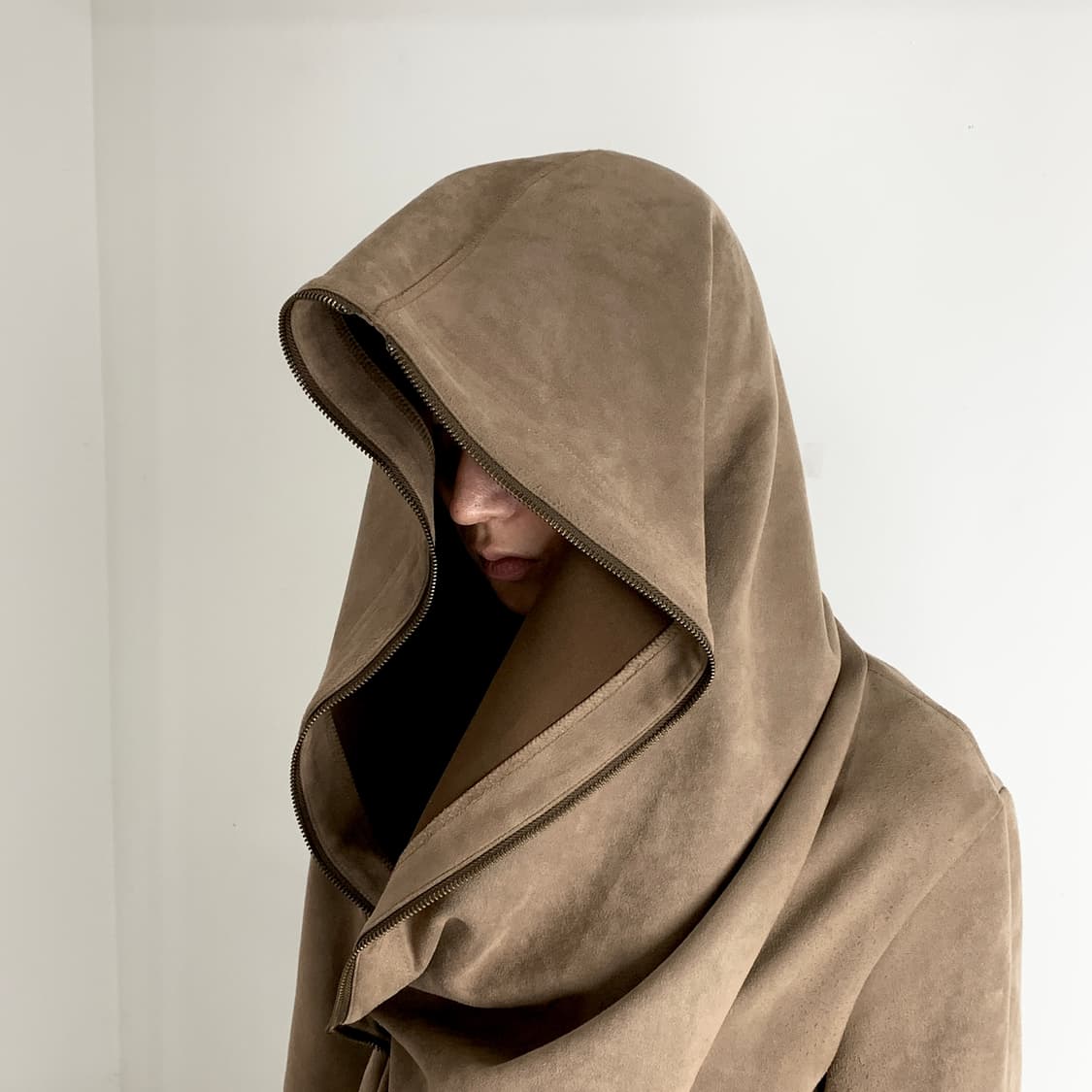 토네이도 마트 빅 후드 풀 집업 비대칭 드레이프 자켓 상품이미지4