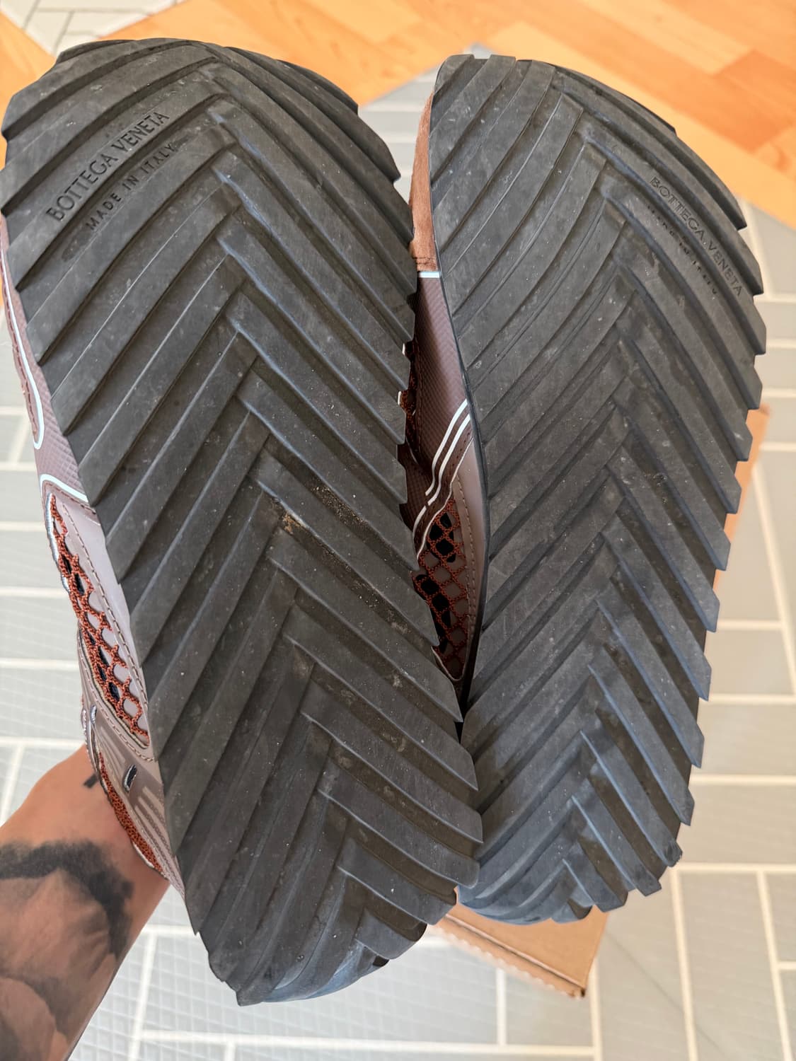 보테가베네타 오르빗 스니커즈 41사이즈 상품이미지7