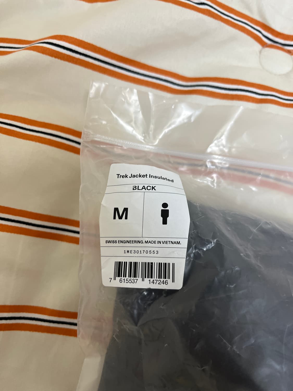 [M] 온러닝 트렉 자켓 인슐레이트 새상품 상품이미지10