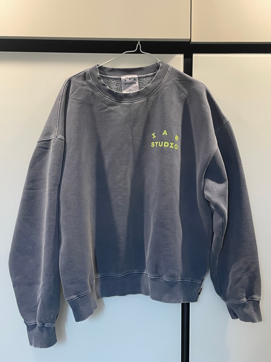 IAB Studio 피그먼트 스웨트셔츠 (M Size / 네이비) 상품이미지2