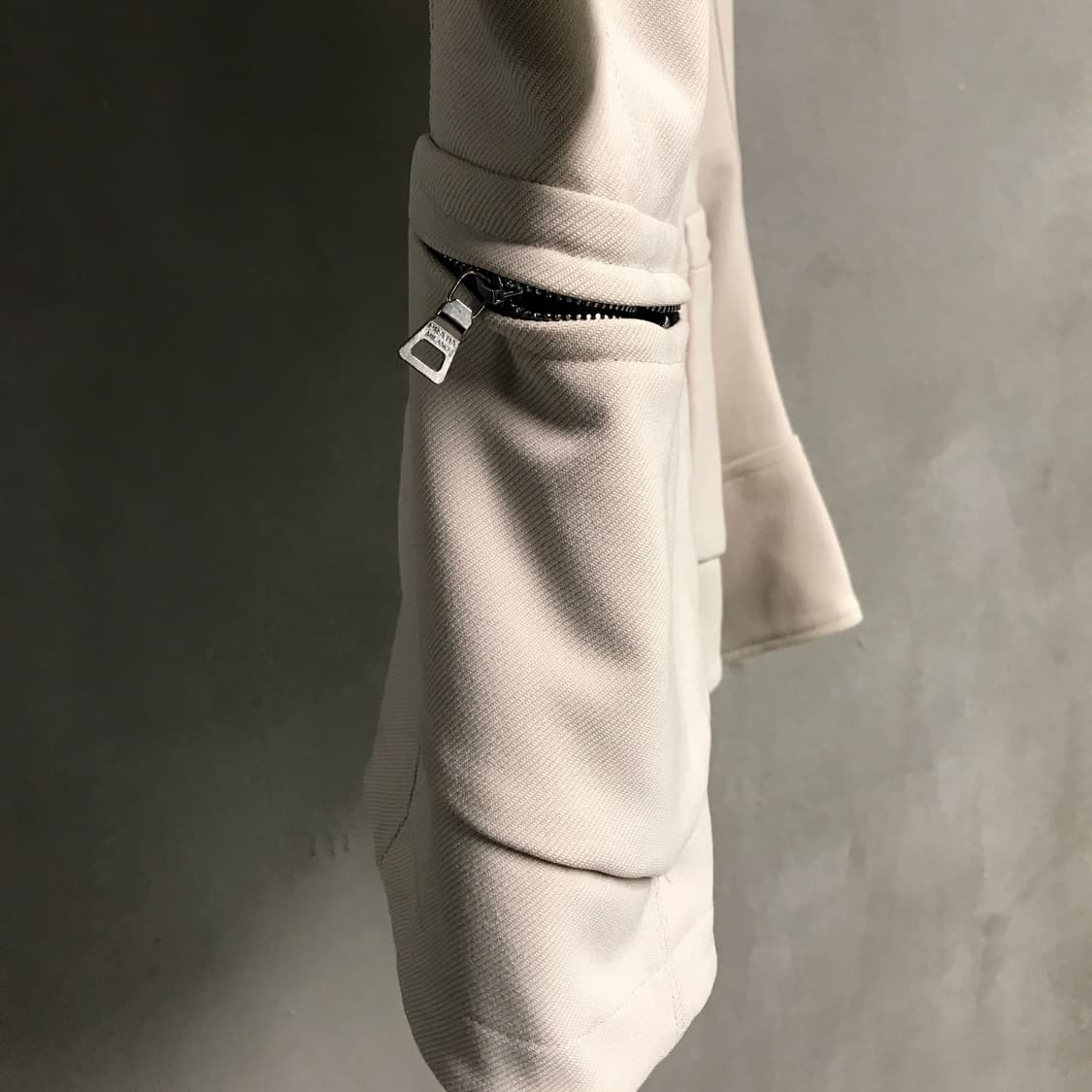 프라다 스포츠 후드 자켓 베이지 42(W) 상품이미지4