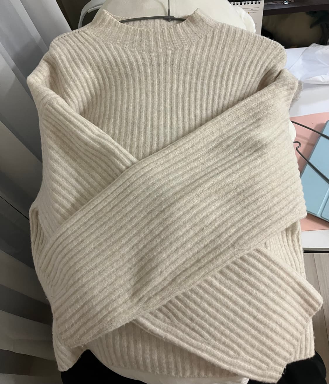 유니클로 아이보리 니트 상품이미지5