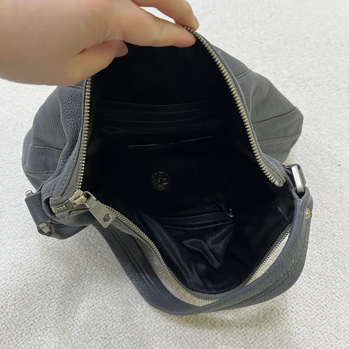 실측확인 DKNY 여성 숄더백 0415M 상품이미지3