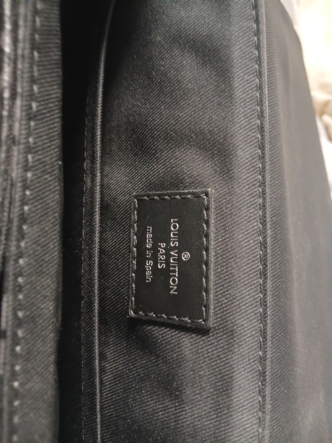 루이비통 디스트릭트 pm 메신저백 상품이미지3