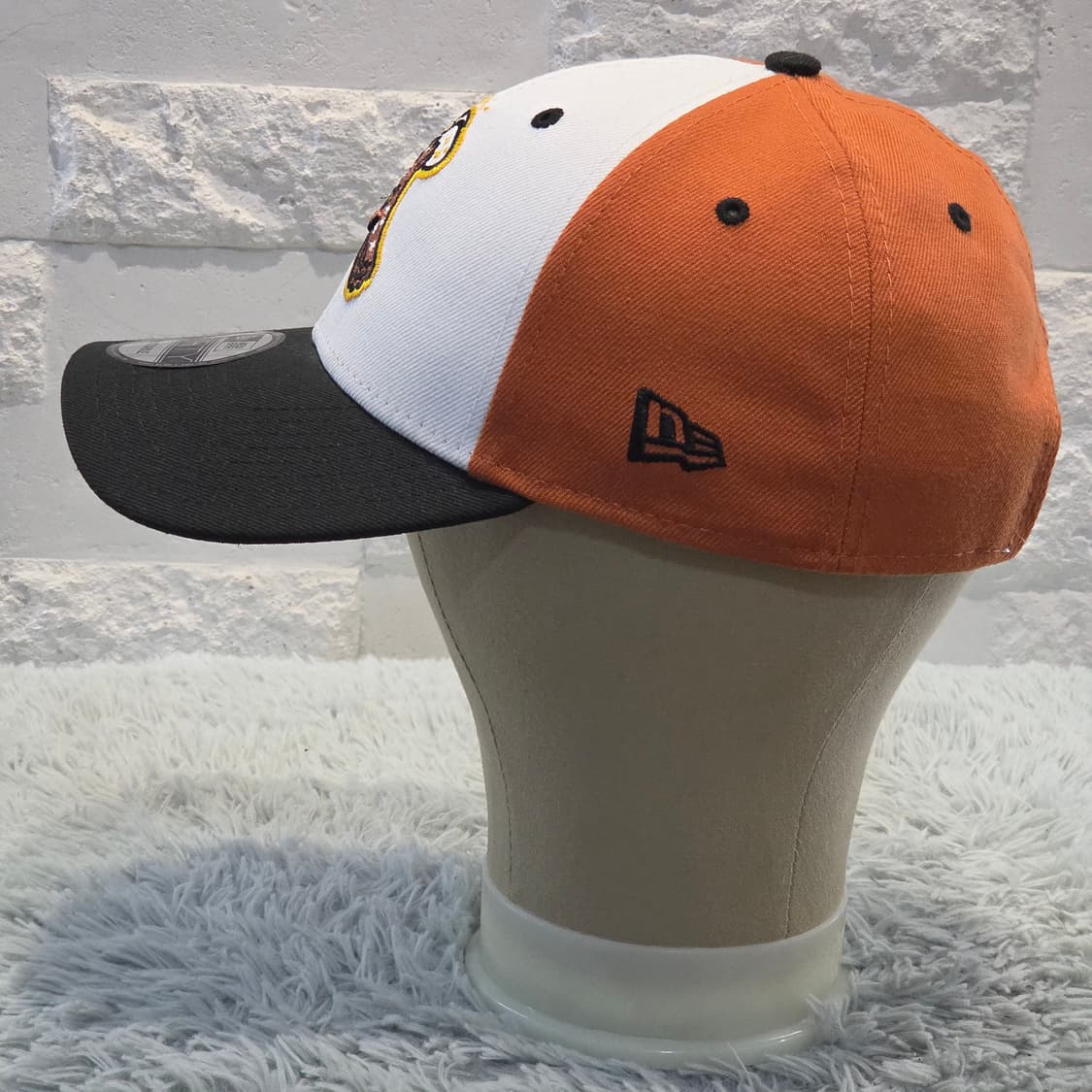 L3-2:뉴에라(New Era)9FORTY프레첼 마스코트볼캡(56-59) 상품이미지2