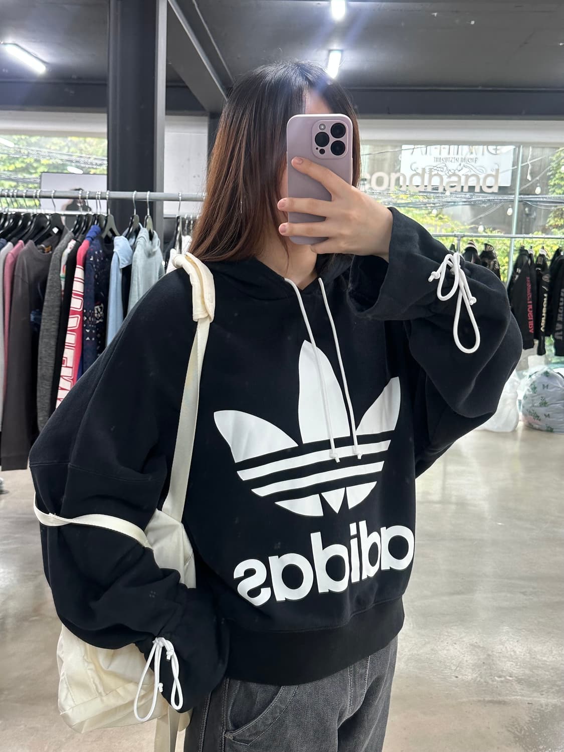 아디다스 발레코어 리본 빅로고 후드티 상품이미지3
