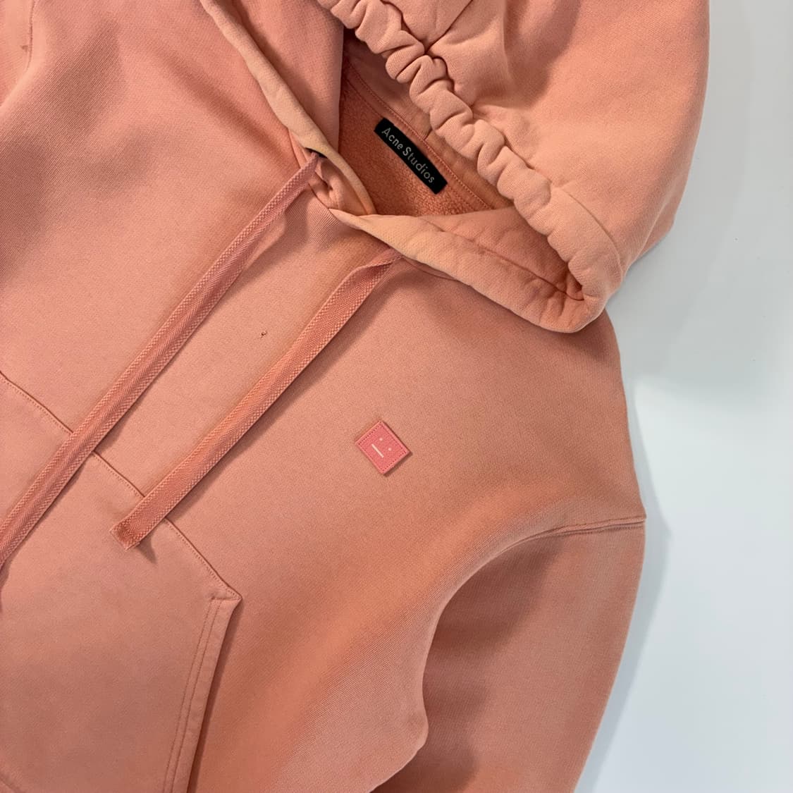 Acne studios  아크네 스튜디오 페리스 페이스 코랄 후드티 상품이미지3