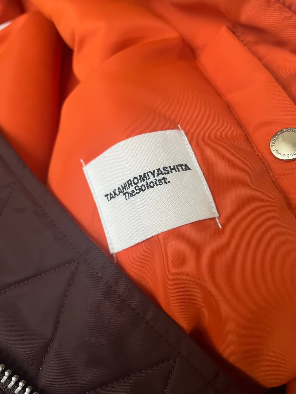 솔로이스트 크롭 봄버자켓 마룬 상품이미지4