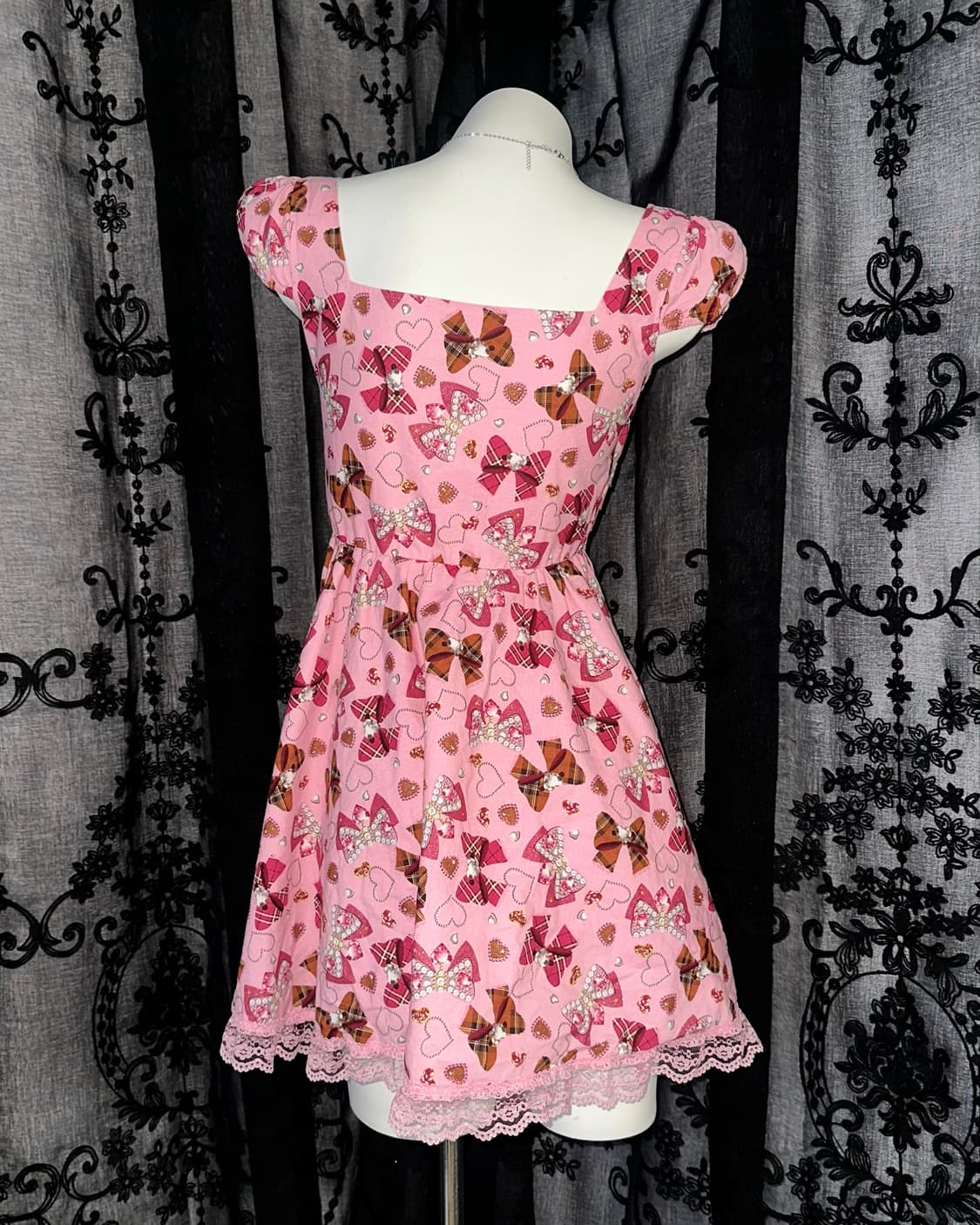 pink ribbon graphic lace dress 상품이미지3