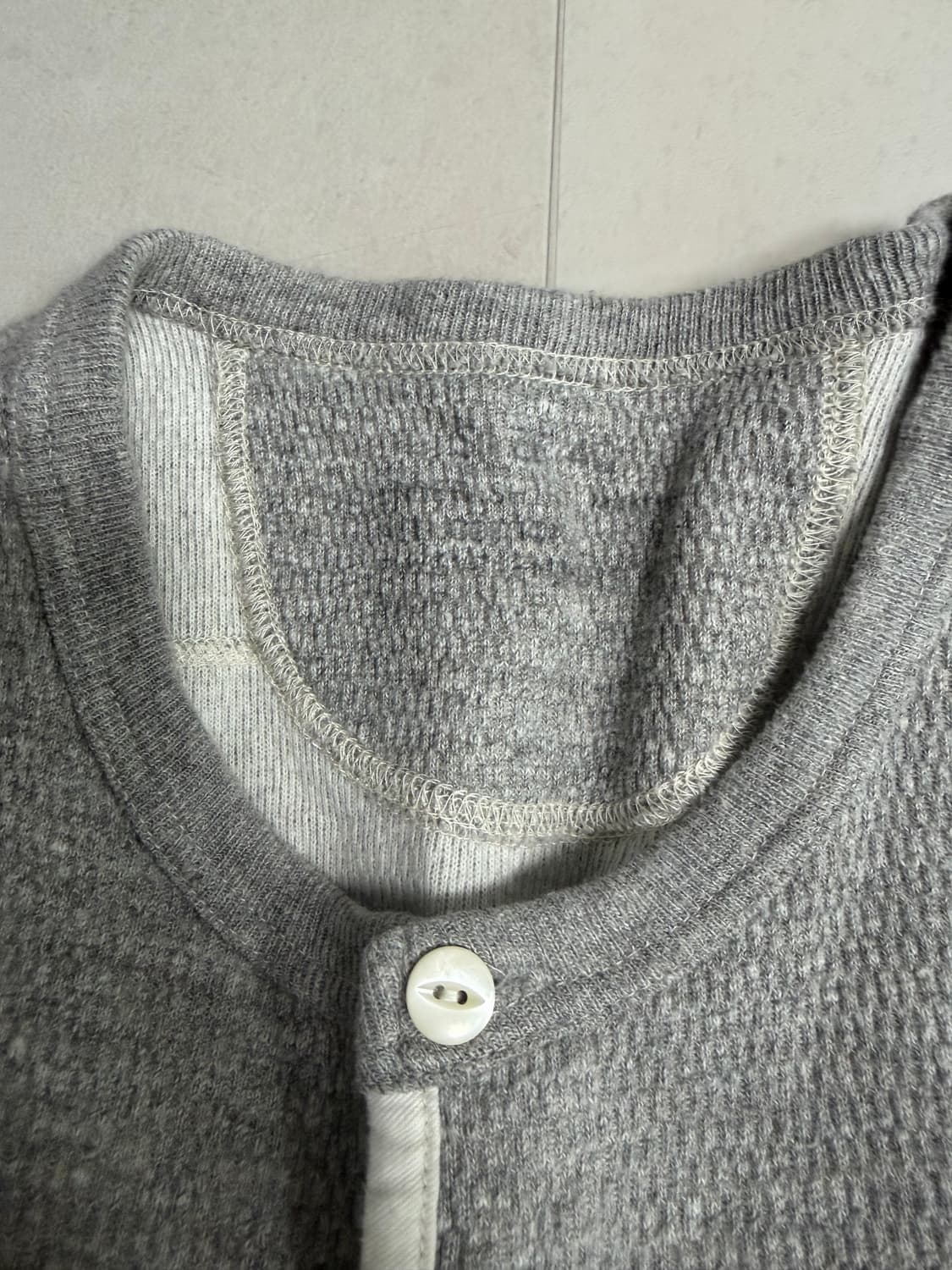 피그벨 헨리넥 긴팔 티셔츠 그레이 3사이즈 상품이미지3