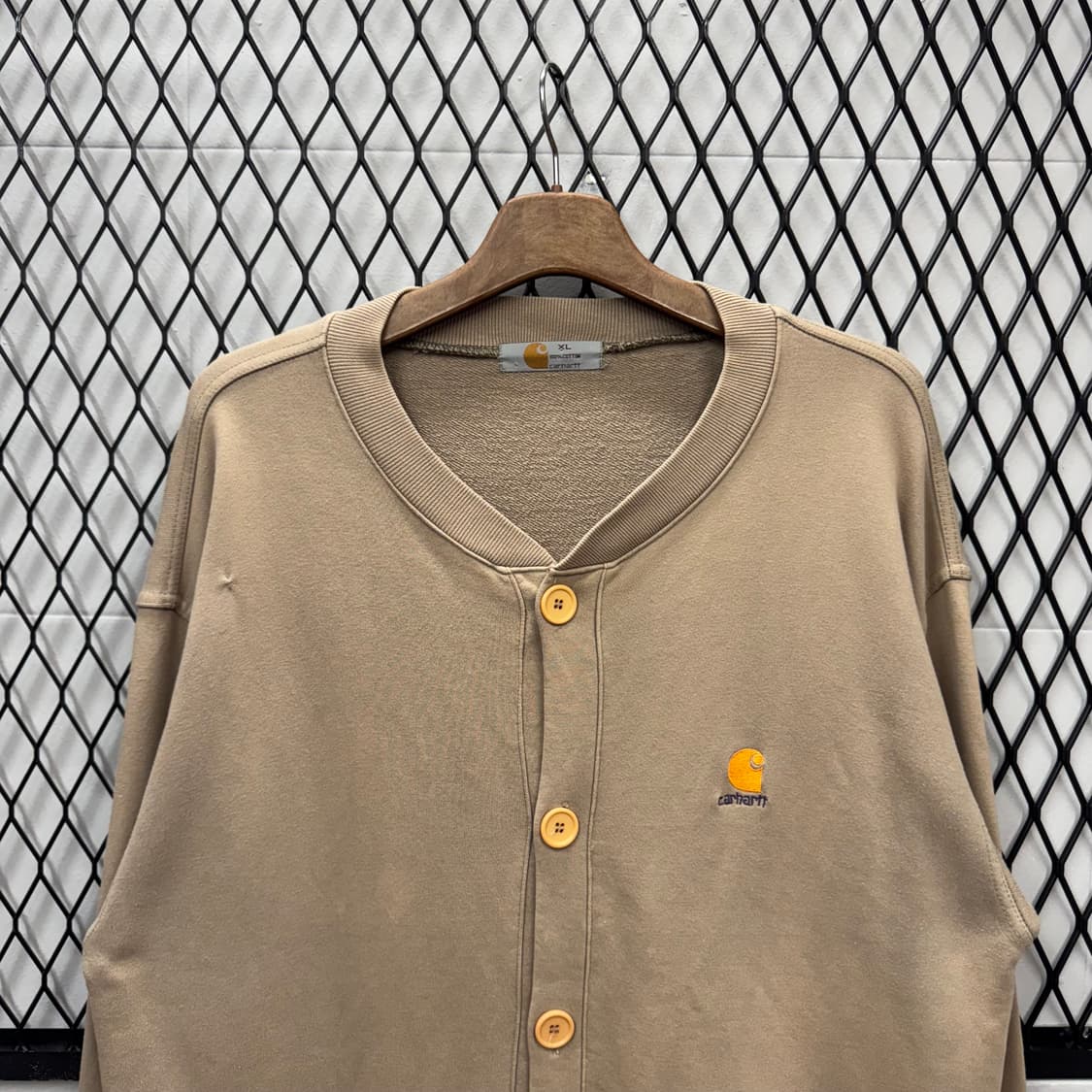 00‘s 칼하트 니트 솔리드 가디건 자수 로고 포인트 베이지 상품이미지3