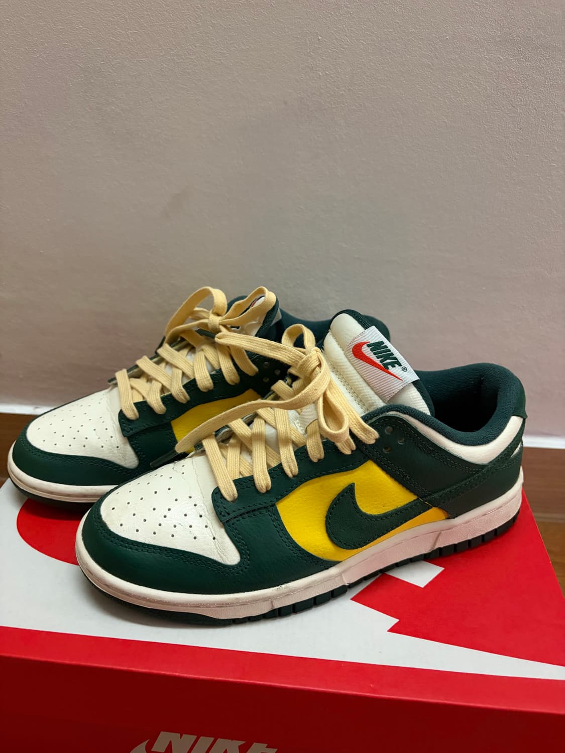 나이키 덩크 로우 그린/옐로우 색상 240mm 사이즈 상품이미지1