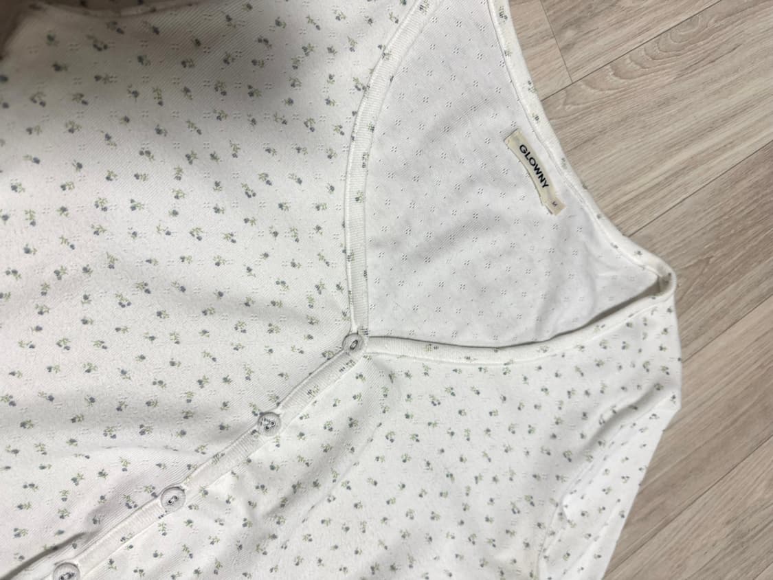 글로니 플라워패턴 펀칭 코튼 가디건 M 상품이미지2