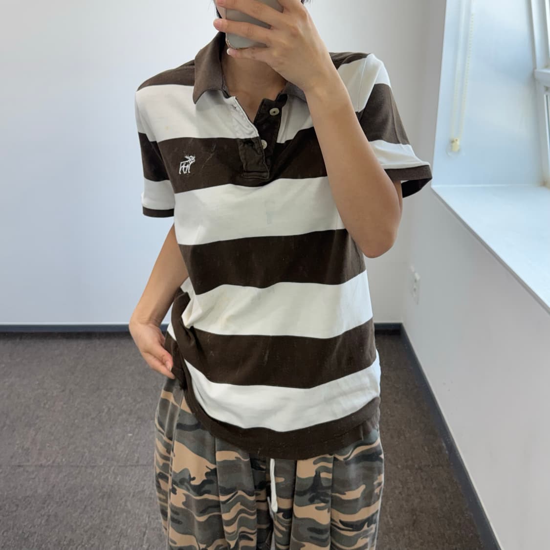 Abercrombie 아베크롬비 브라운 단가라 카라 반팔티   상품이미지1