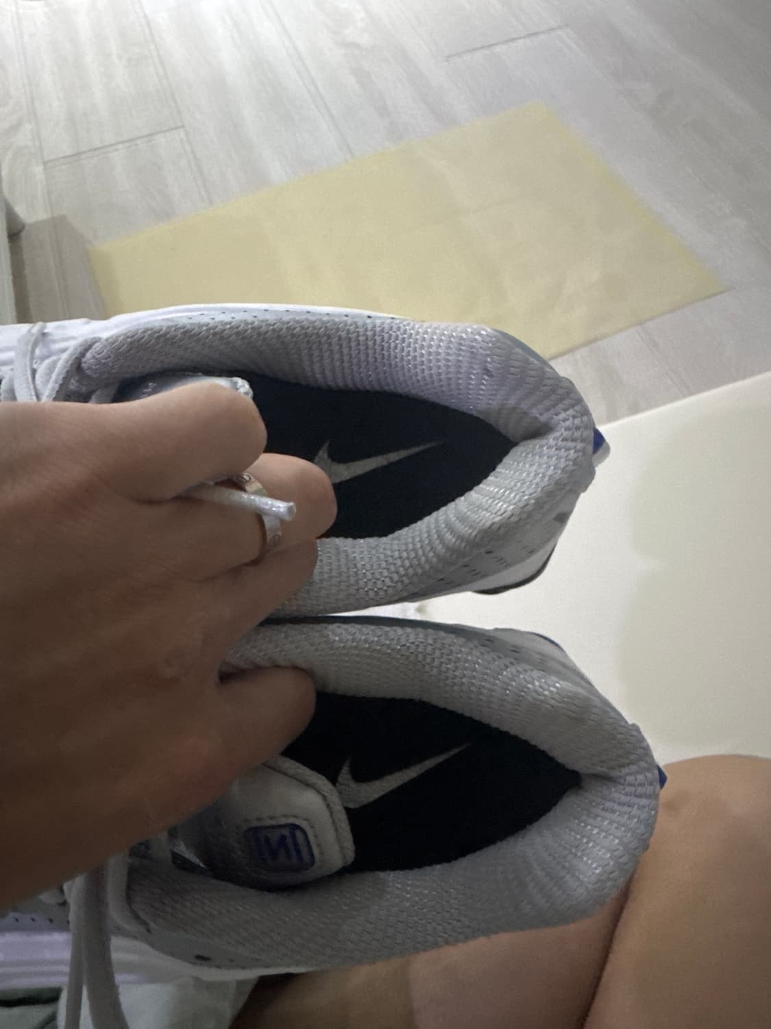 나이키 샥스 R4 화이트 레이서 블루 운동화 상품이미지4