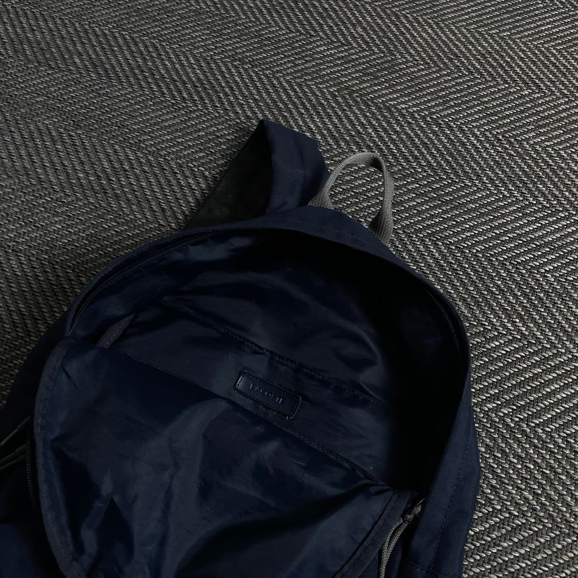 라코스테 자수로고 미니멀 포켓 백팩 o 3800 상품이미지5