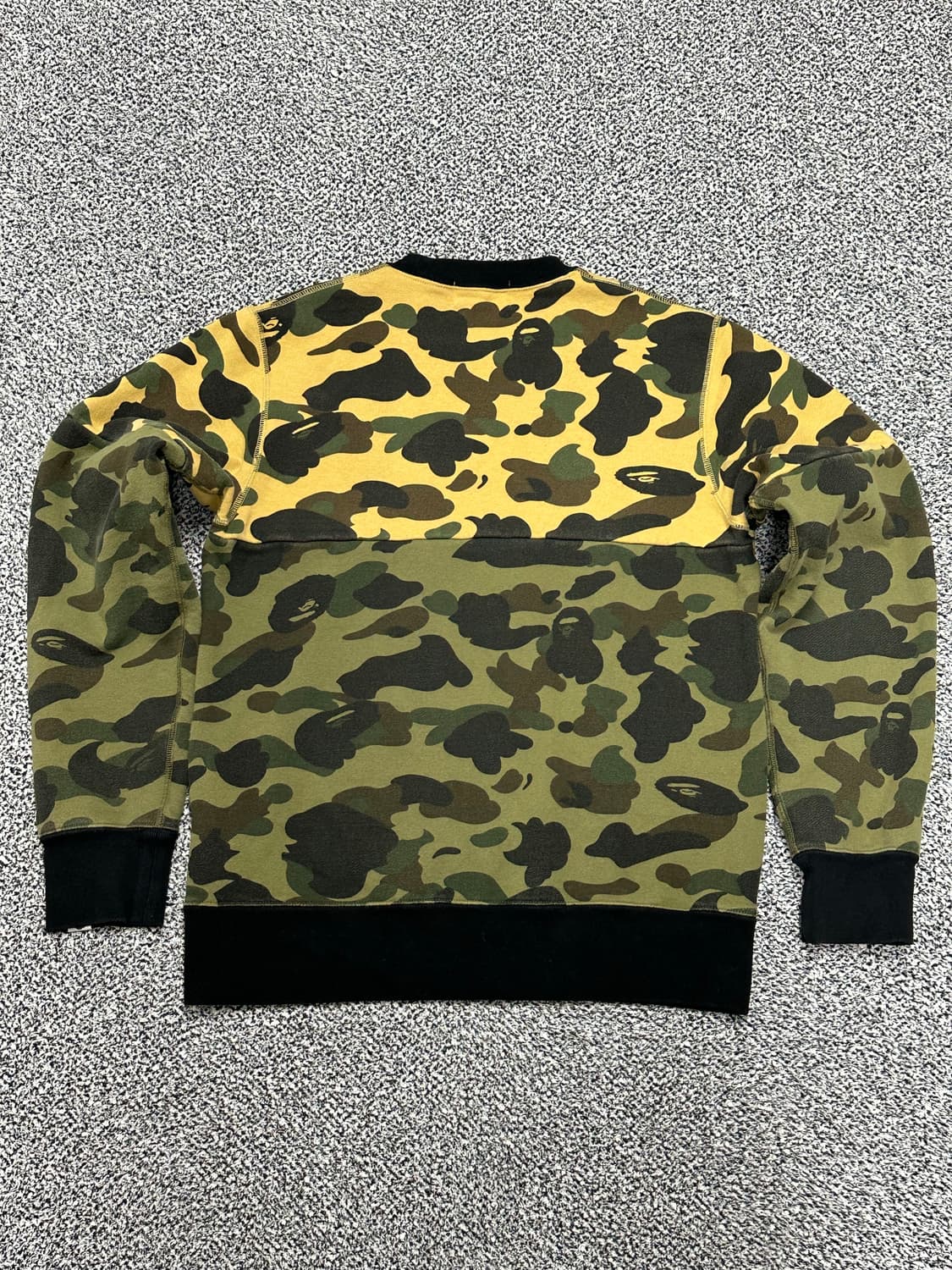 베이프 카모 맨투맨 상품이미지6