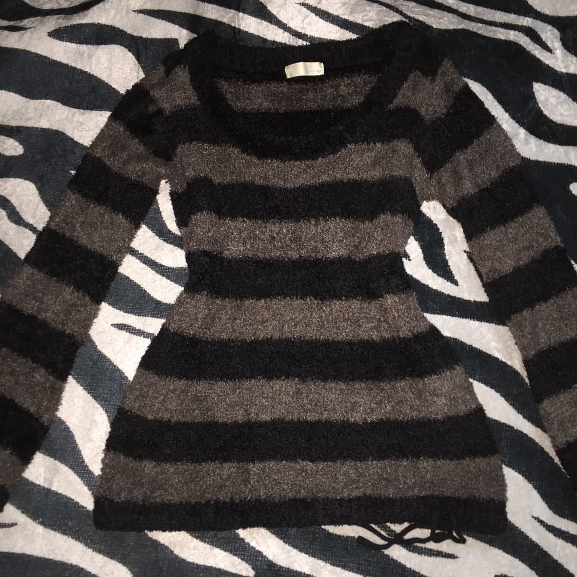 일본빈티지 니혼진깔 스트라이프 오프숄더 니트 모리걸 오네갸루 갸루 미소녀 상품이미지1