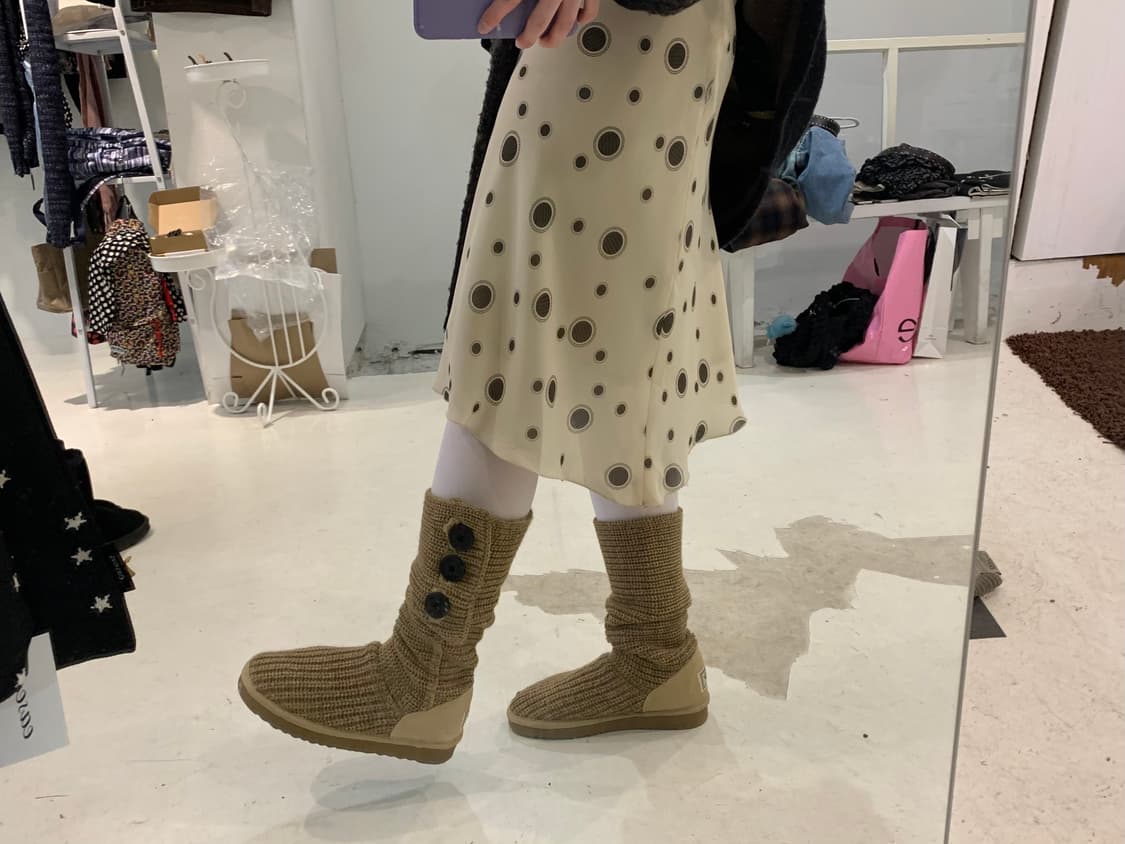 Ugg cardy  boots beige 어그 니트 부츠 상품이미지9