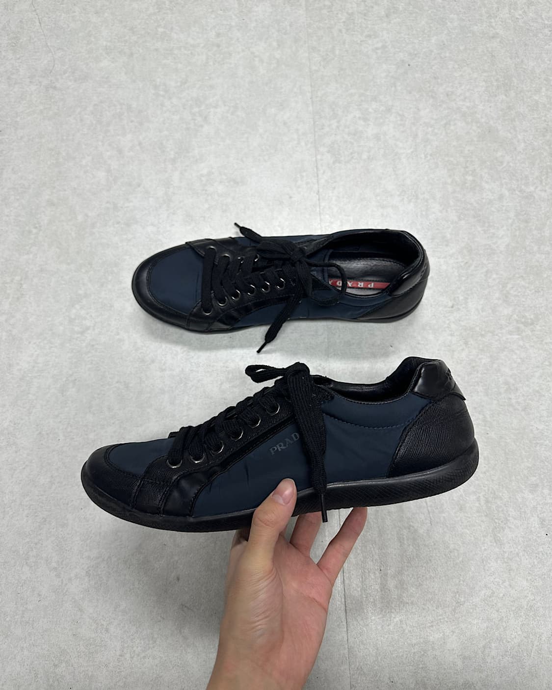 프라다 스포츠 레더 나일론 스니커즈   상품이미지1