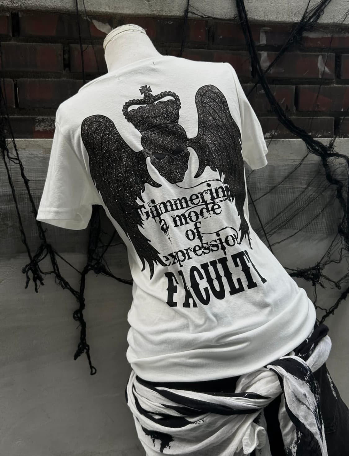 2000s JPN 펑크 스컬&윙 글리터 디테일 티셔츠 상품이미지3