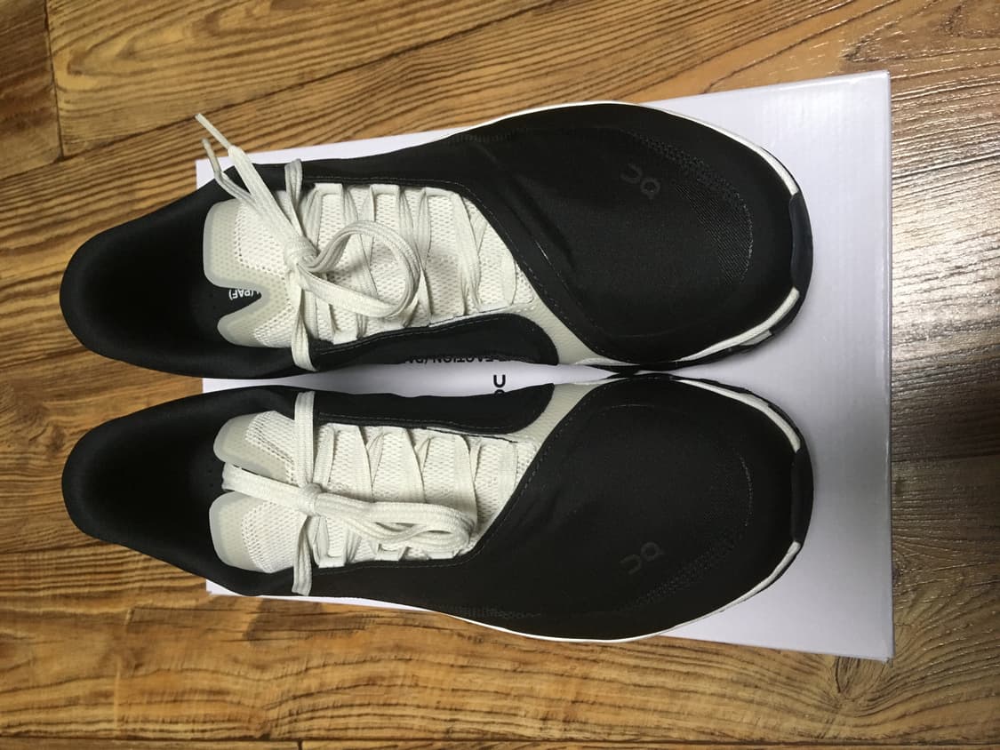 온러닝 파프 클라우드몬스터 하이퍼 블랙 판매합니다 상품이미지2