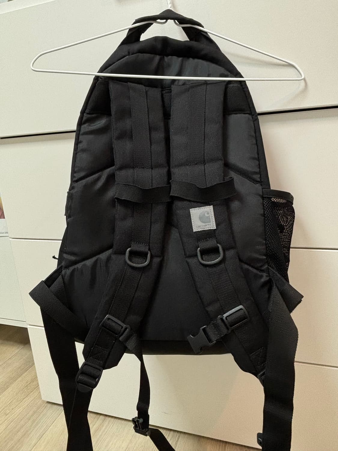 칼하트WIP 리플렉티브 킥플립 백팩 상품이미지2