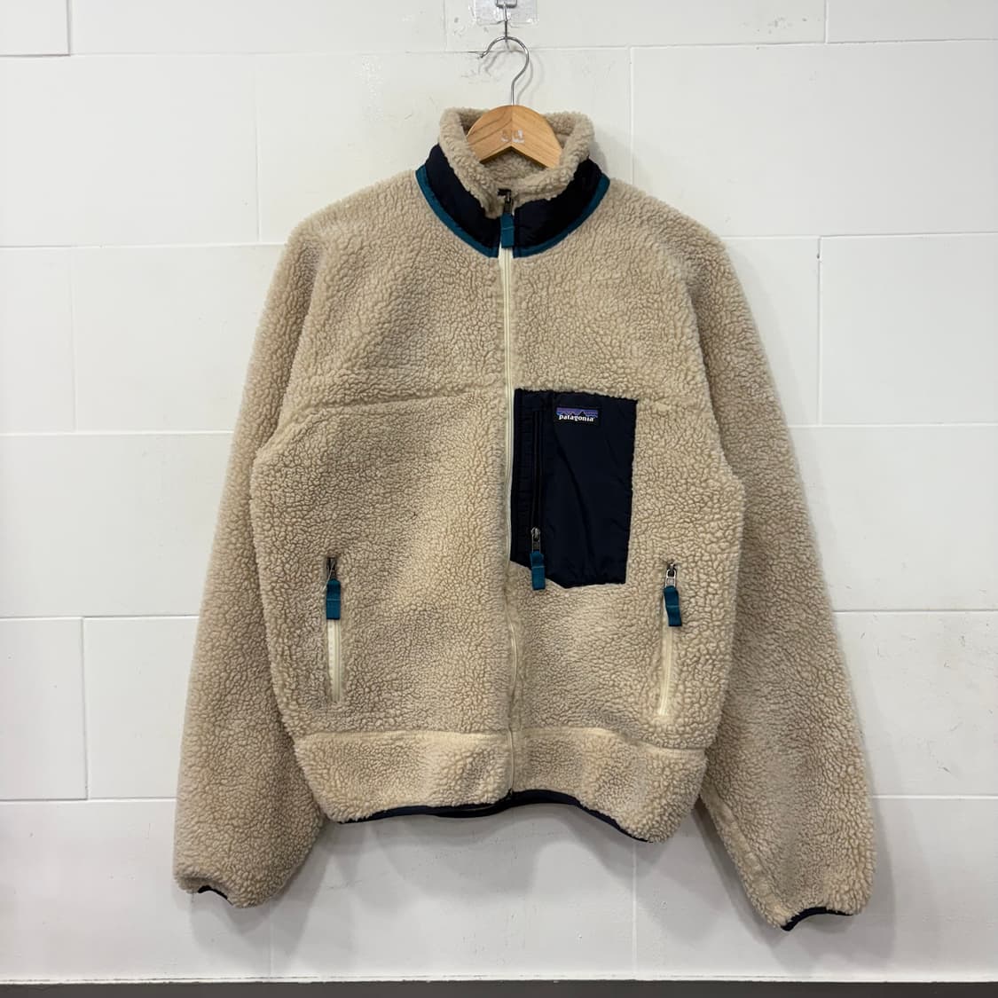 파타고니아 클래식 레트로-X 재킷 상품이미지1