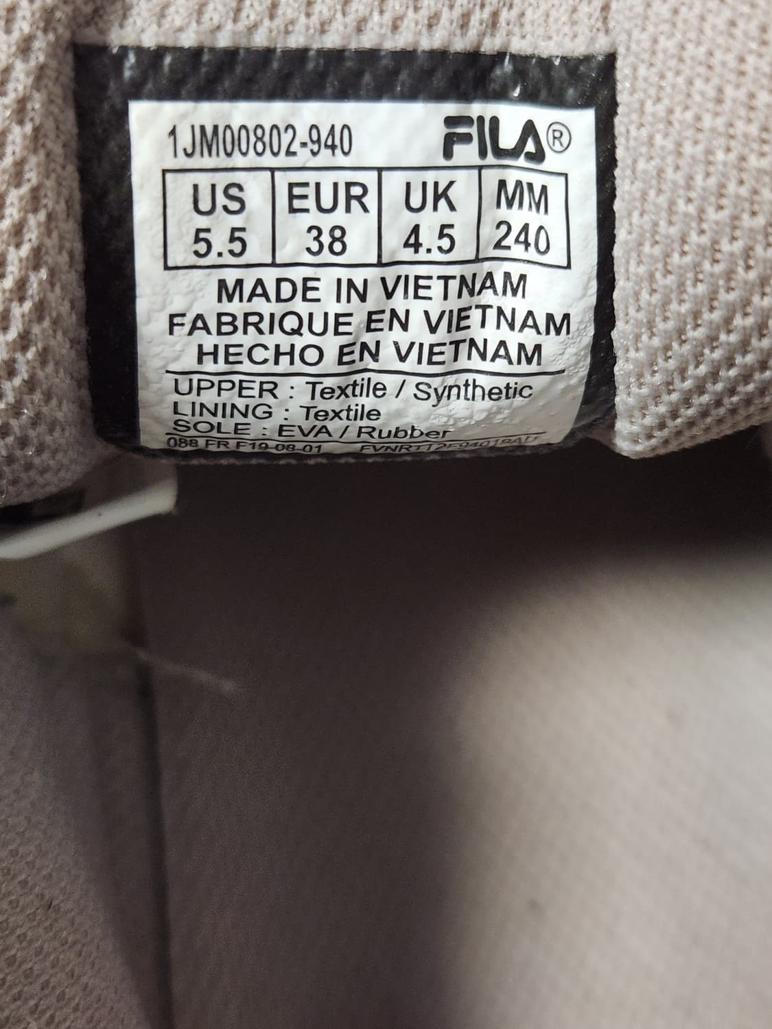 휠라 운동화 남녀공용 워킹화 레이트레이서 사이즈240

사용감은 좀 있지 상품이미지9