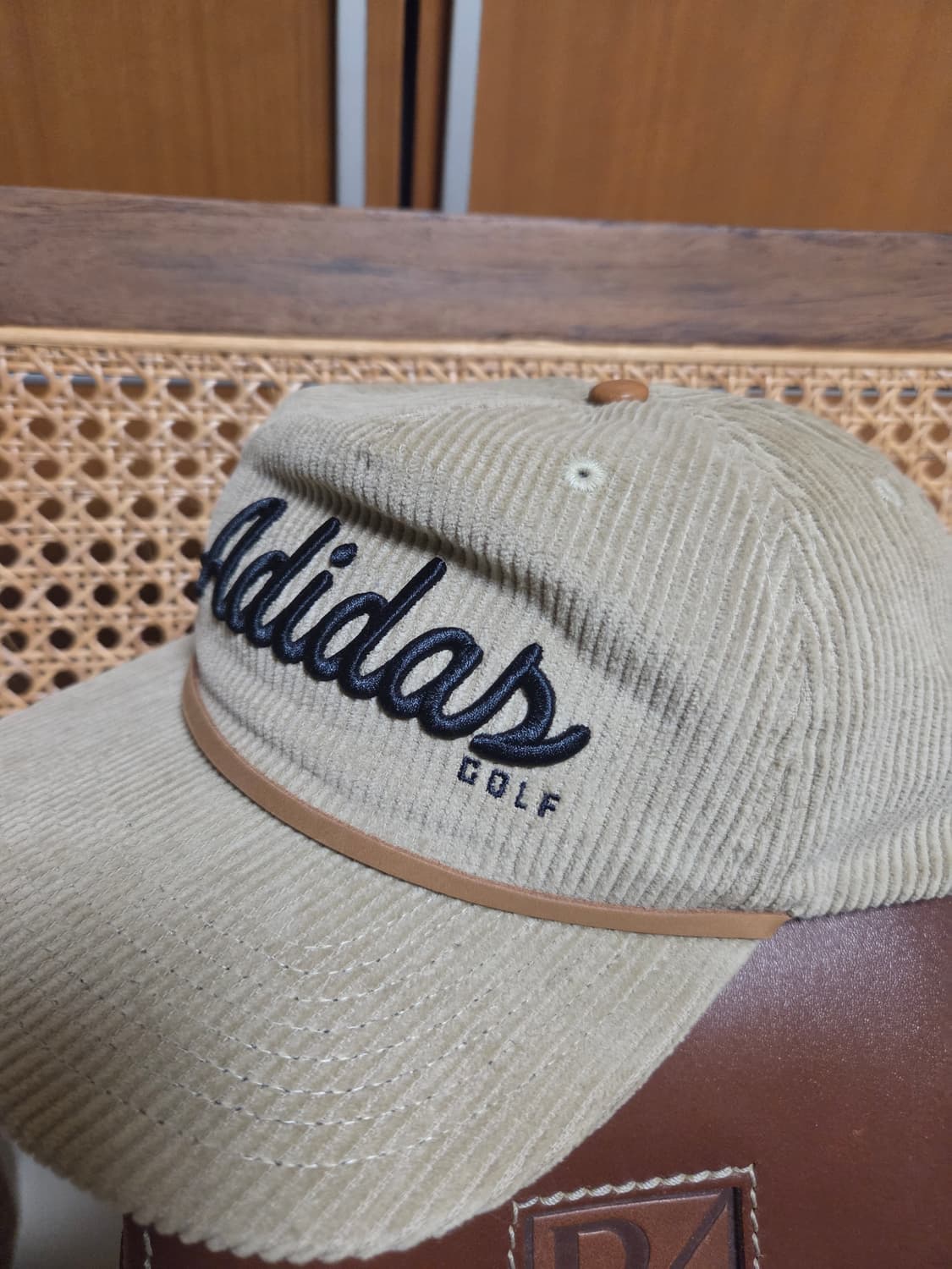 아디다스 골프 코듀로이 로프 캡 상품이미지2
