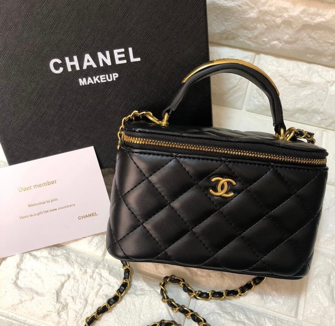 샤넬 뷰티 베니티 탑 핸들 크로스백  상품이미지2