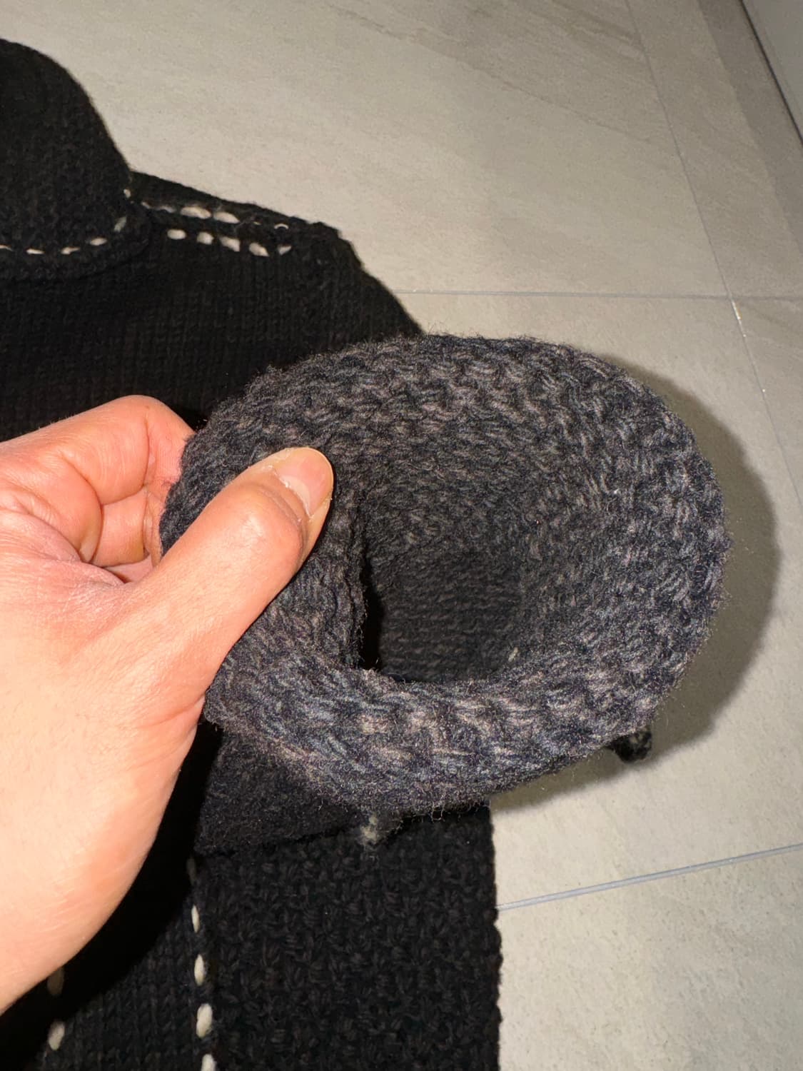 캐피탈 울 핸드 니트 코위찬 블랙 상품이미지3