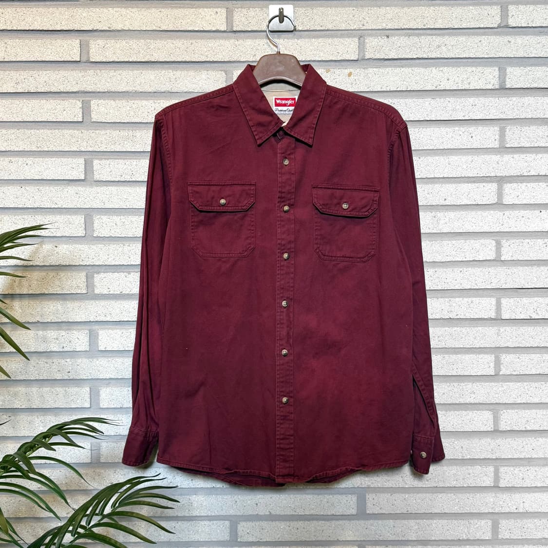 WRANGLER 랭글러 코튼 워크셔츠 투포켓 디테일 버건디 상품이미지1